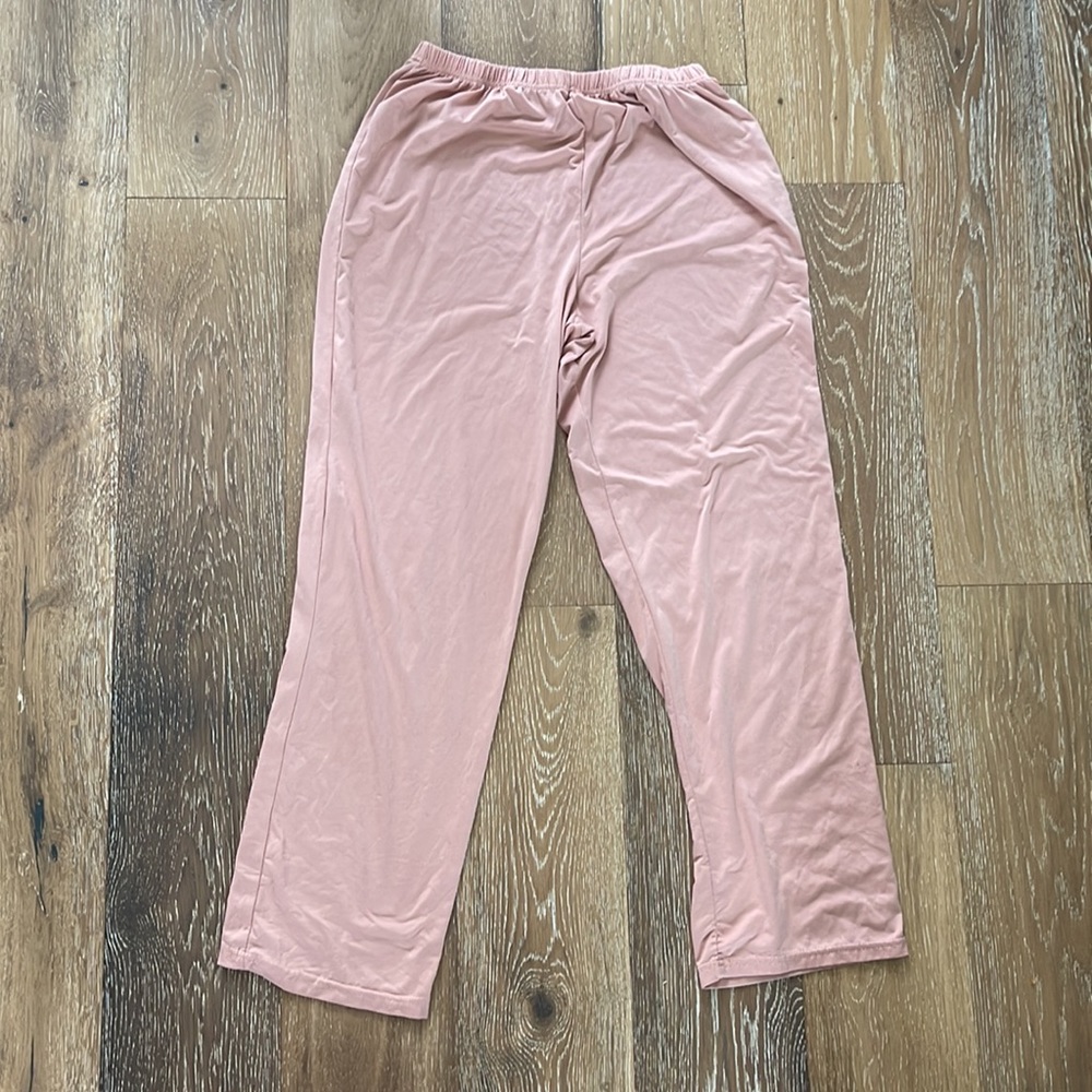 Pink button down pajama set Large - Picture 3 of 5